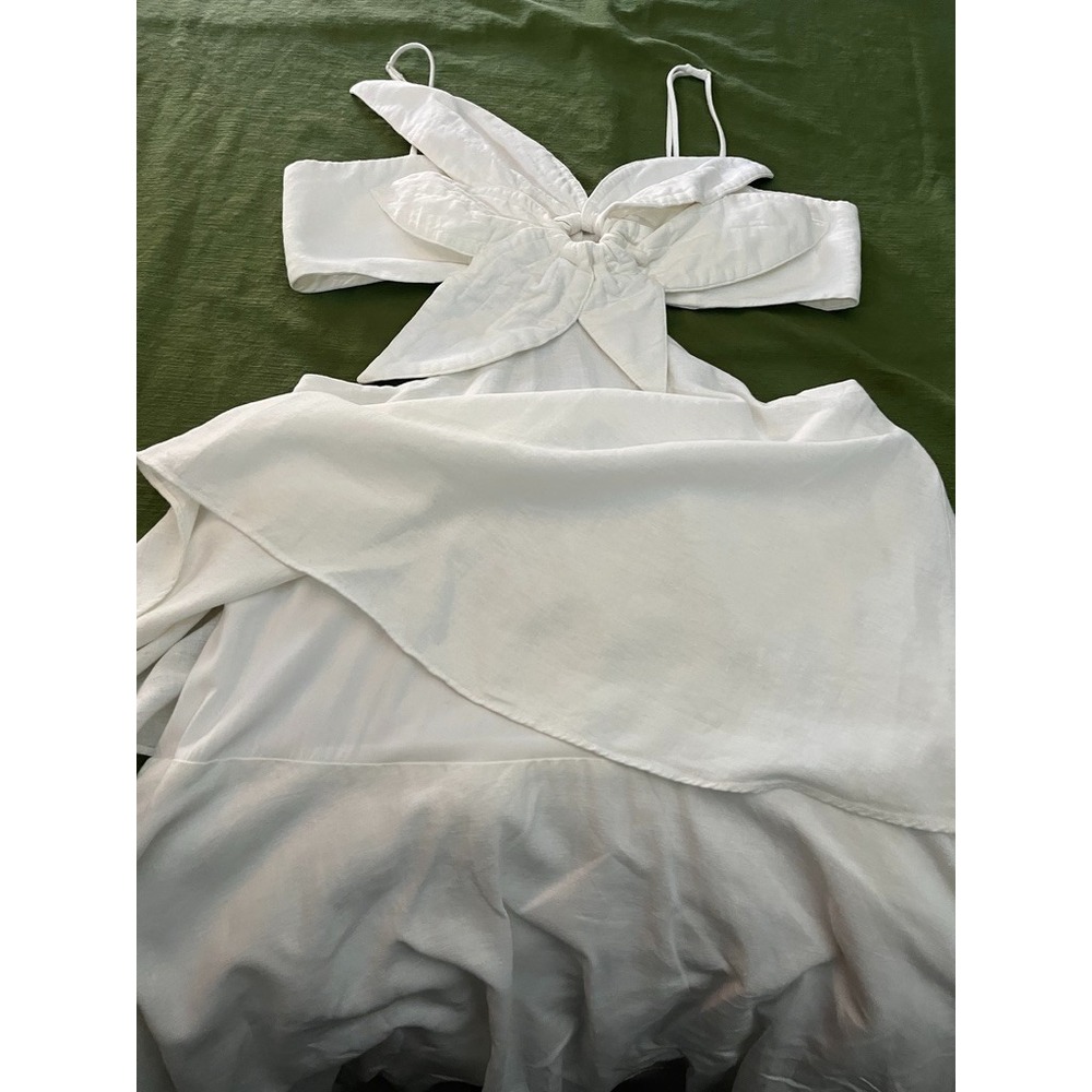 FARM Rio Cream Tiered Maxi Dress with Front Bow - Picture 4 of 8